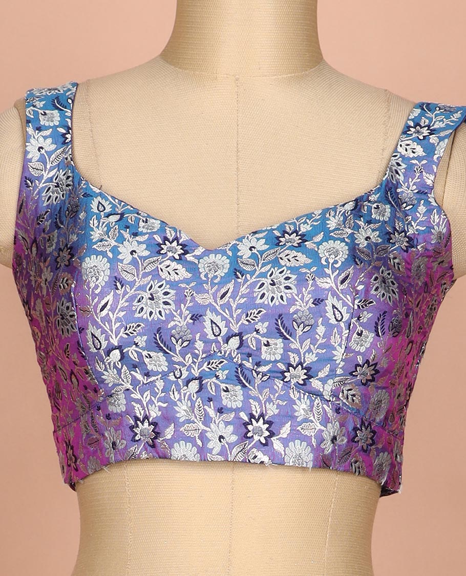 Blue dual-toned floral jaal jacquard sweet-heart neck thick strapped sleeveless banarasi readymade blouse - Image 3