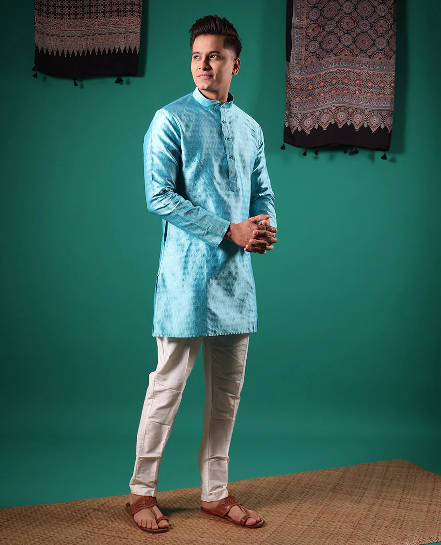 Blue intricate patterns embossed full-sleeved men's kurta - Image 3