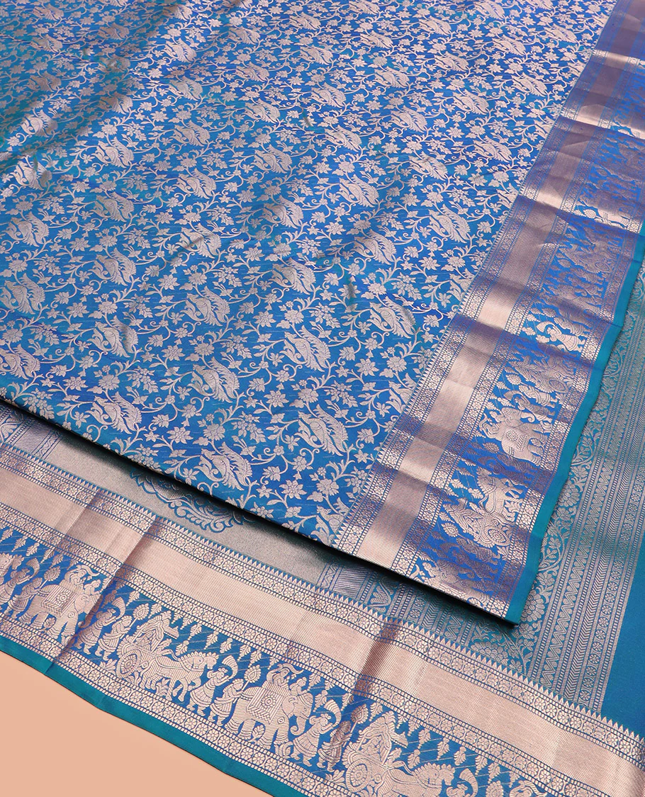 Blue Kanchipuram Silk Saree Elegantly Framed with Jacquard Design, Highlighted by Zari Border of Rekku, Muthu, Kamalam, and Prince in Palanquin Designs, Beautifully Bedecked Pallu, and Paired with a Matching Blouse - Image 3