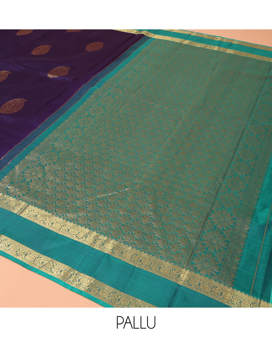 Blue Kanchipuram Silk Saree Elegantly Woven with Zari Buttas, Complemented by a Contrast Rettai Pettu Border Depicting Kodi Visiry Designs, Pallu Adorned with Intricate Designs, and Paired with a Contrast Blouse - Image 5