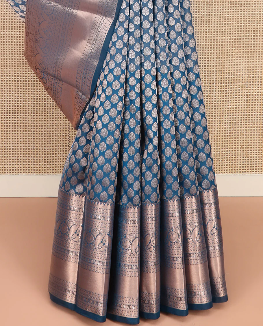 Blue Kanchipuram Wedding Silk Saree Gracefully Embellished with Zari Buttas, Highlighted with Zari Border of Thilakam, Star Vanki, Yaanai, and Round Mayil Designs, Majestically Zari-Woven Pallu, and Paired with a Matching Blouse - Image 4