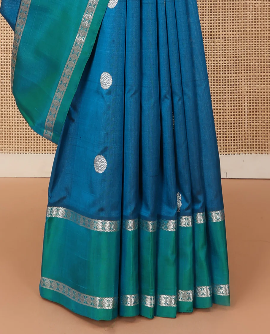 Blue peacock chakra buttas Venkatagiri silk saree, contrast rettai pettu rudraksham border, and thilakam design pallu - Image 5