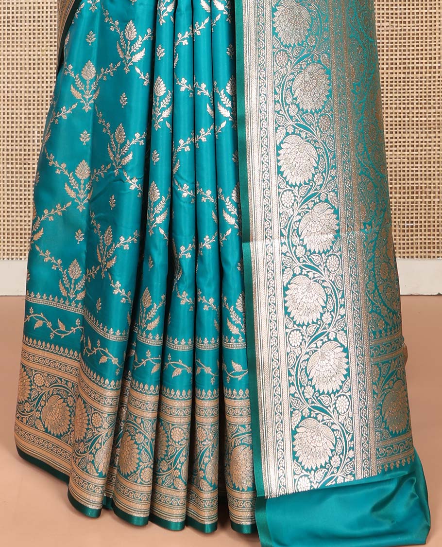 Blue Semi-Banaras Saree, Richly Detailed with Jaal Jacquard on Its Body, Highlighted by Floral Creeper Design Border, Intricately Designed Pallu, and Paired with a Contrast Blouse - Image 4