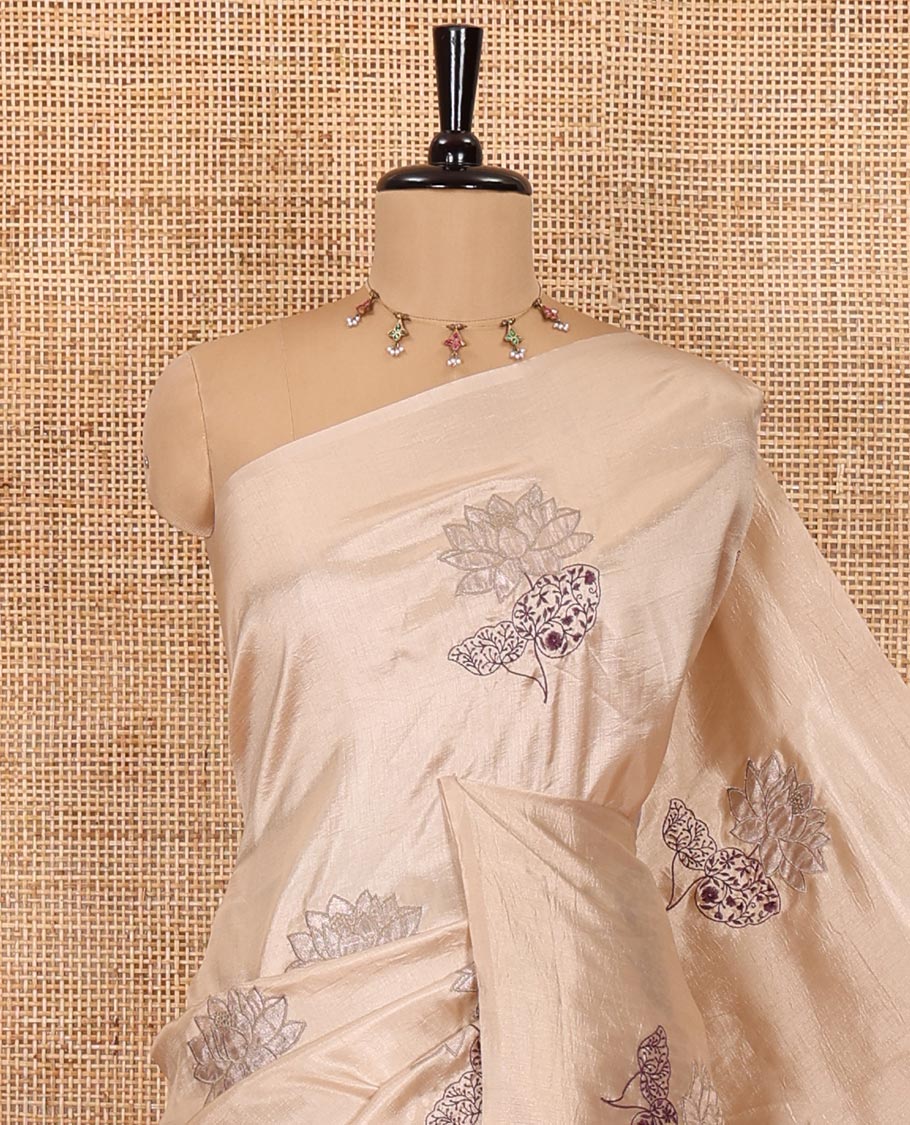 Borderless chikku floral motifs embroidered fancy tussar saree, floral motifs embroidered pallu, and a plain blouse - Image 2