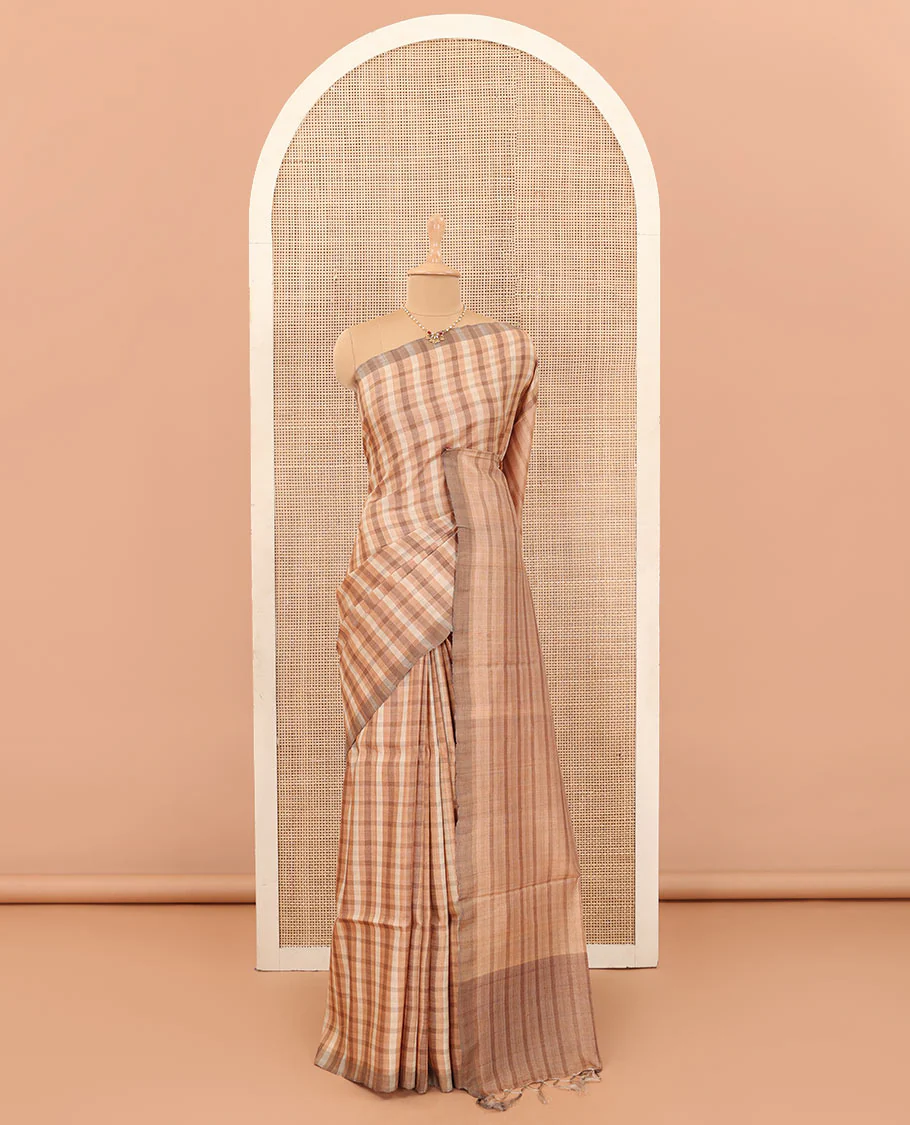 Borderless sandal and brown solid checked tussar silk saree with self-pallu - Image 2
