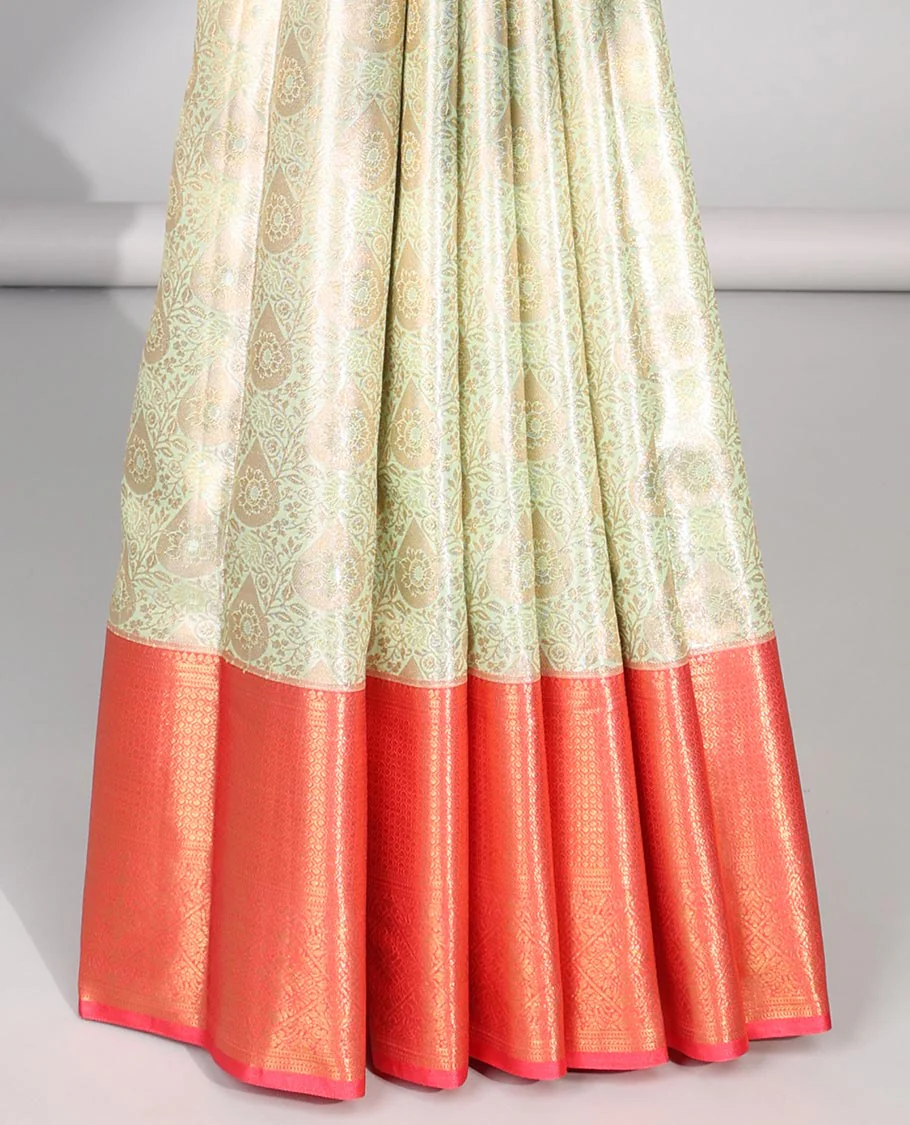 Green floral jacquard budget silk saree with contrast intricate zari design & floral checked zari design pallu - Image 4