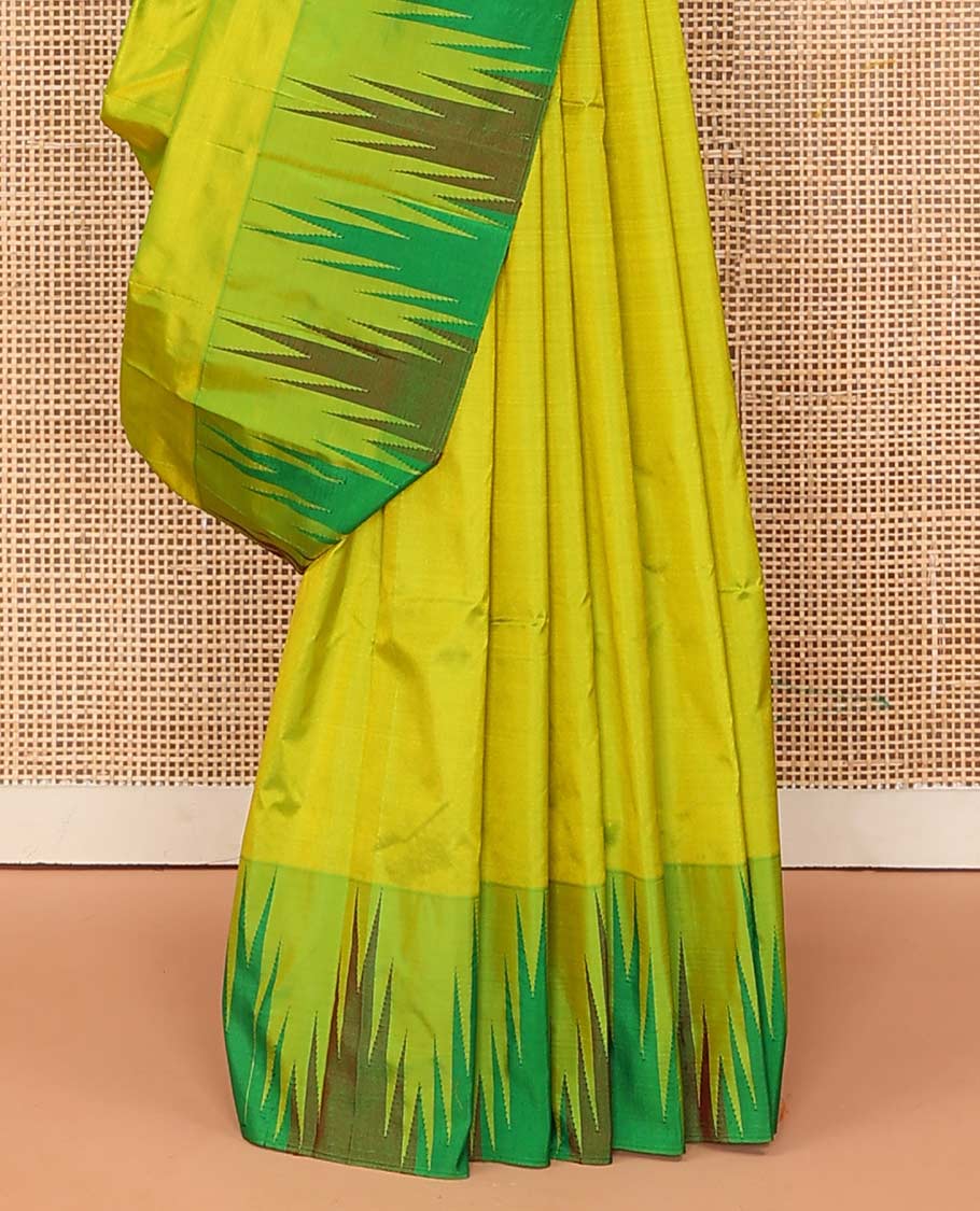 Green plain Bangalore silk saree, contrast temple border, and striped pallu - Image 4