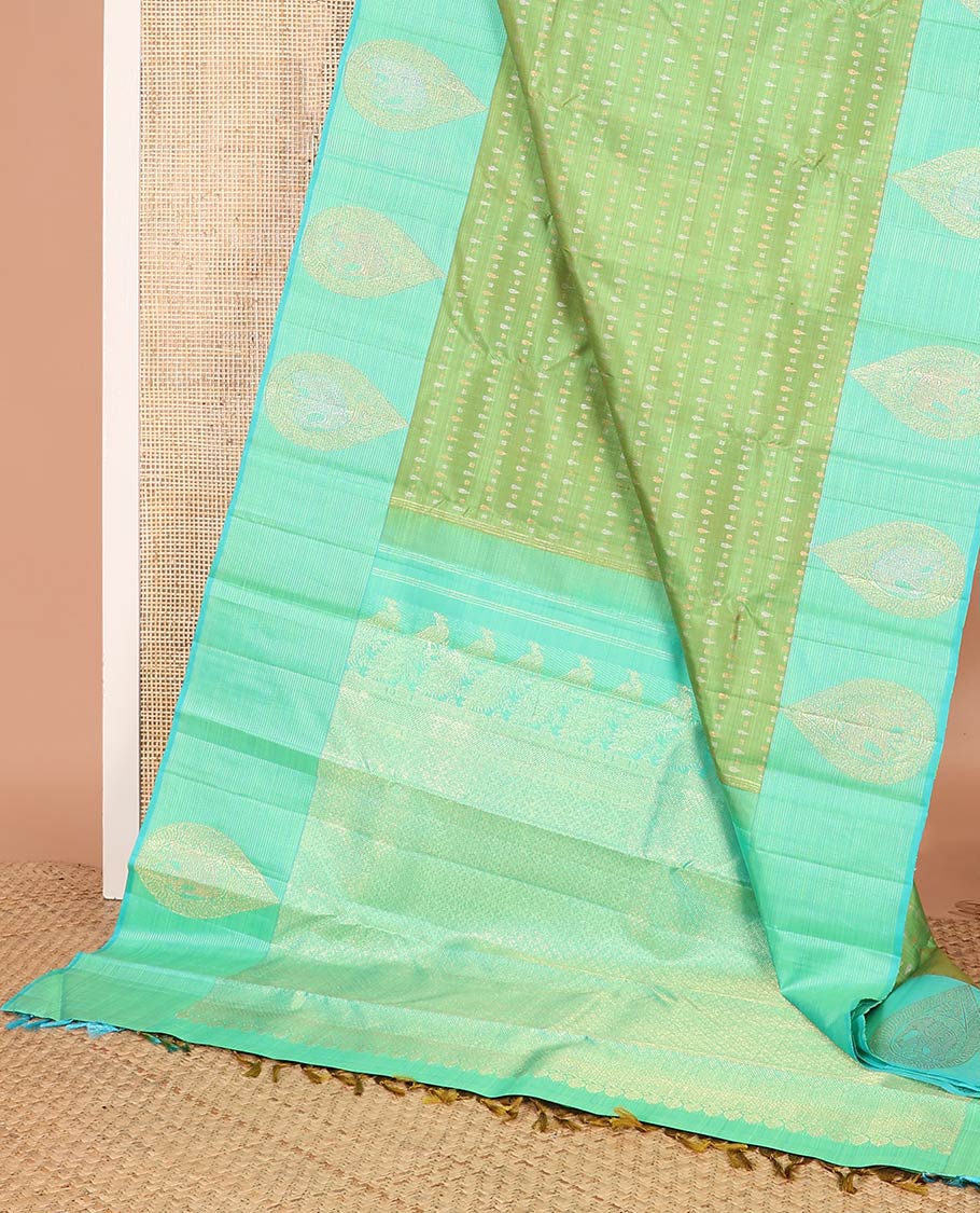 Green zari buttas Kanchipuram designer saree, contrast mayil butta enclosed thilakam design border, and jaal pallu - Image 2