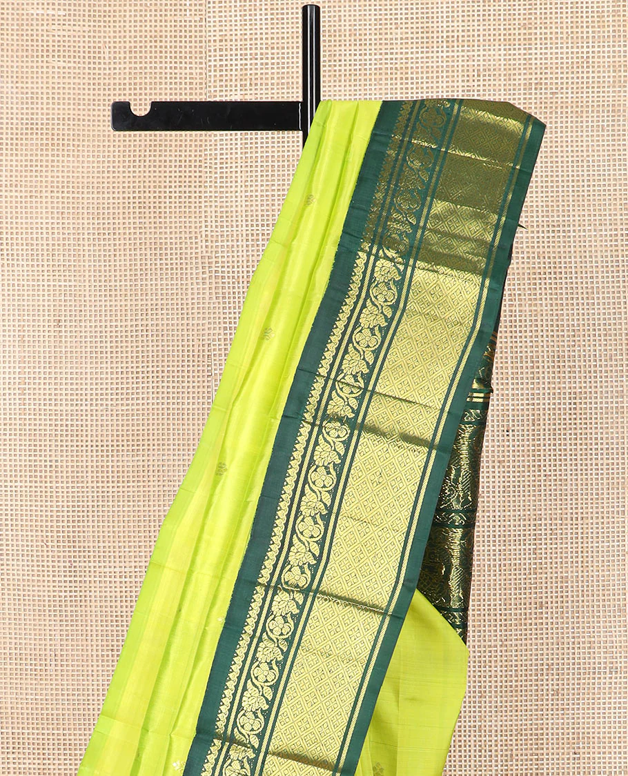 Green zari buttas Kanchipuram silk saree, contrast korvai border of thilakam mokku, kodi visiry, and jaal designs, and pallu of ancient human figurines - Image 3