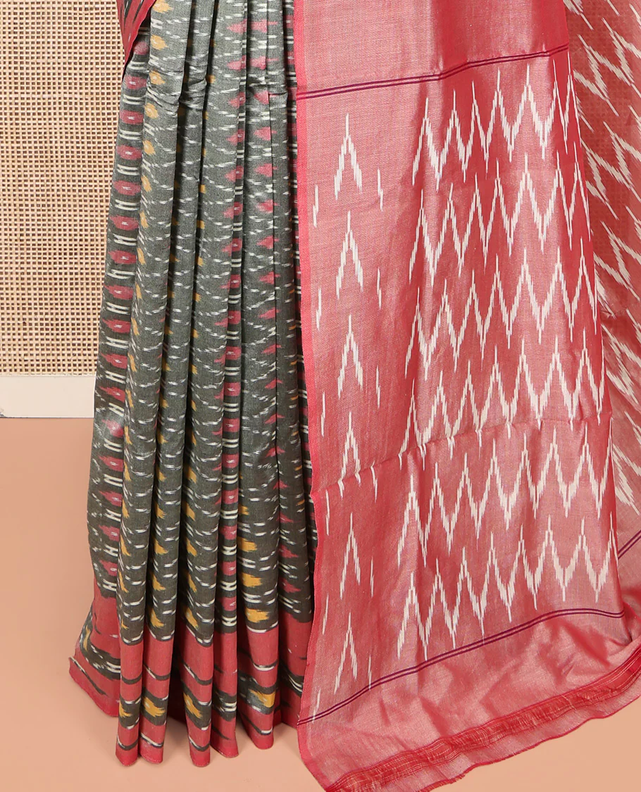 Grey Ikkat Cotton Saree, Enriched with Ikkat-Style Ogee Patterns All Over Its Body, Complemented by a Contrast Ikkat-Style Border, Pallu of Chevron Patterns, and Has No Blouse - Image 3