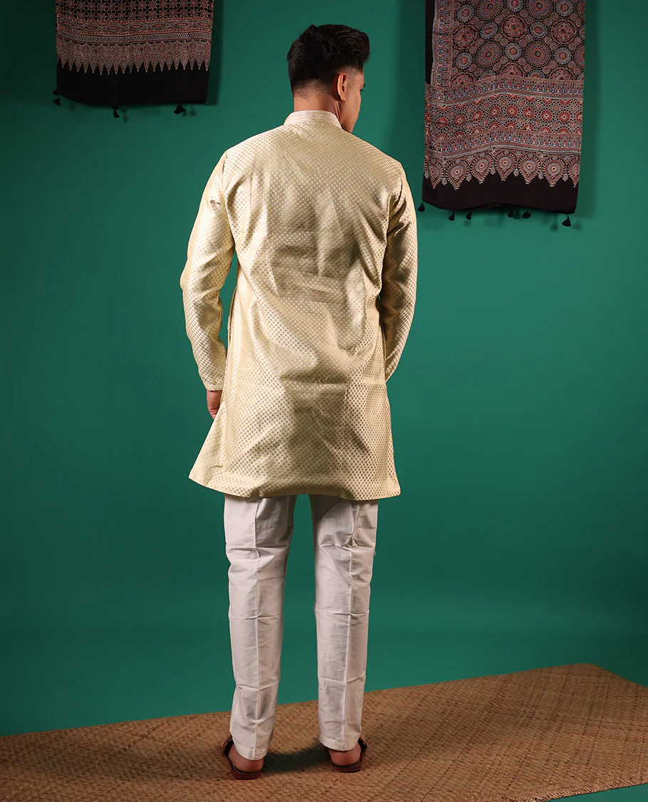Ivory jaal pattern embossed full-sleeved men's kurta - Image 5