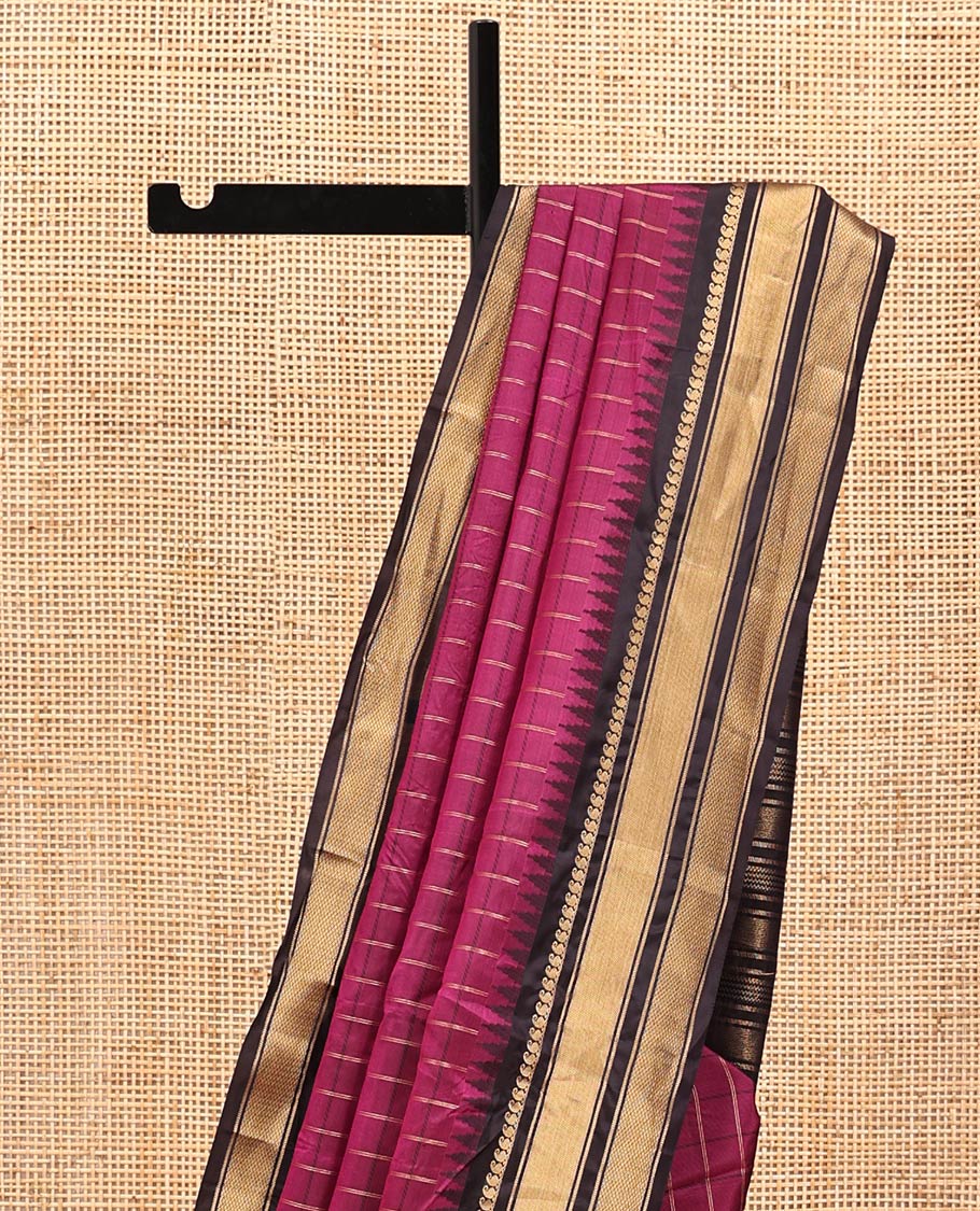 Magenta and Dark Purple Vasundhara Lite Silk Mix Saree, Graced with Checked Design All Over Its Body, Complemented by a Contrast Thazampoo Rekku Border of Manga Mokku, Muthu, and Mayil Kann Designs, Grand Pallu, and Paired with a Contrast Blouse - Image 6