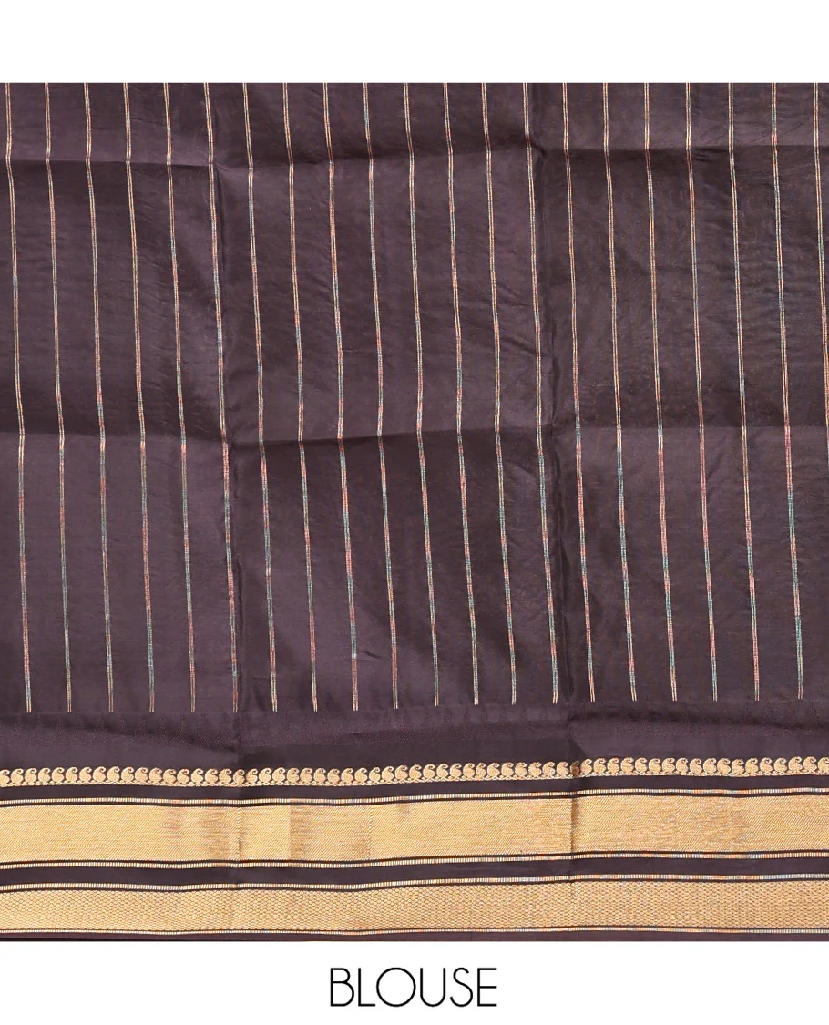 Magenta and Dark Purple Vasundhara Lite Silk Mix Saree, Graced with Checked Design All Over Its Body, Complemented by a Contrast Thazampoo Rekku Border of Manga Mokku, Muthu, and Mayil Kann Designs, Grand Pallu, and Paired with a Contrast Blouse - Image 9