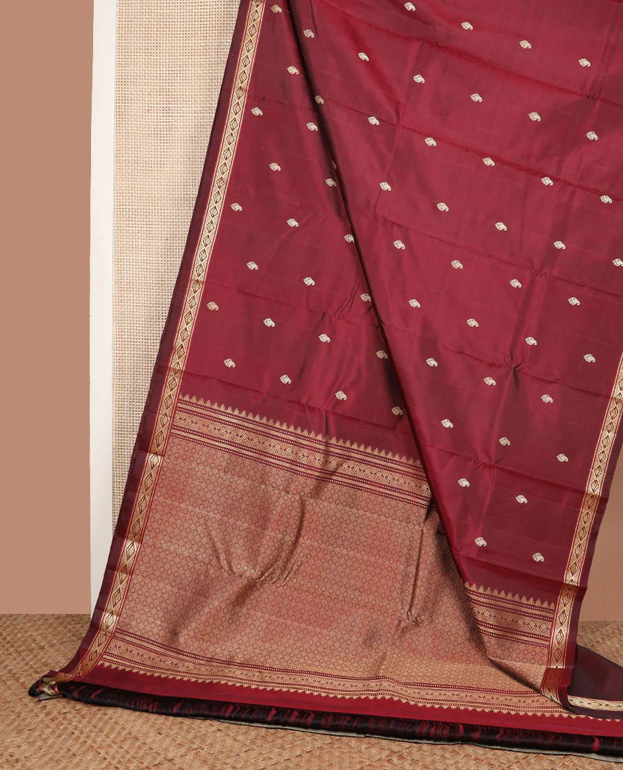 Maroon buttas Kanchipuram silk saree, self-border of diamond designs, and jaal pallu - Image 3