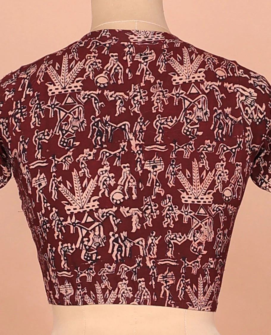 Maroon warli village theme printed front and back leaf neck elbow sleeve cotton readymade blouse - Image 4