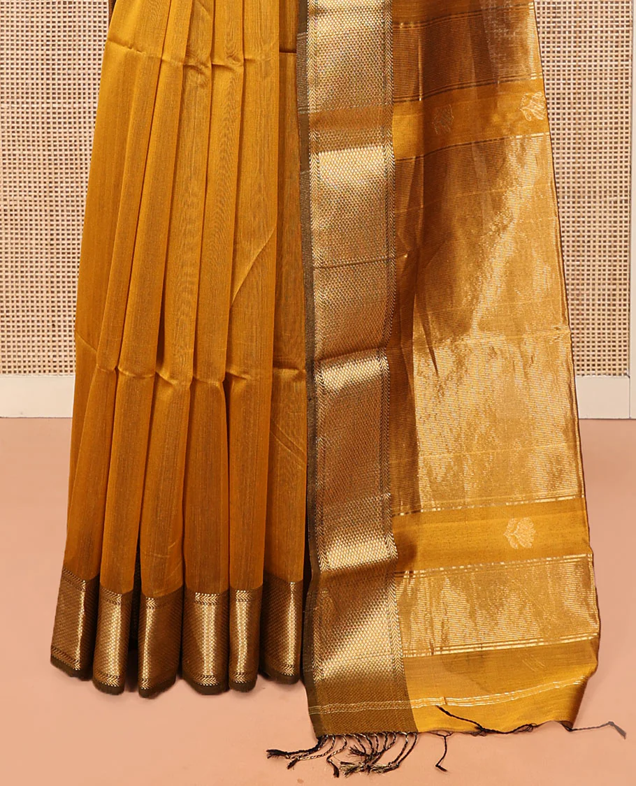 Mustard Maheshwari Cotton Saree, Beautified with Floral Buttas on Its Body, Highlighted by a Zari Border of Traditional Designs, Pallu Steeped with Gleaming Zari Stripes, and Paired with a Matching Blouse - Image 4