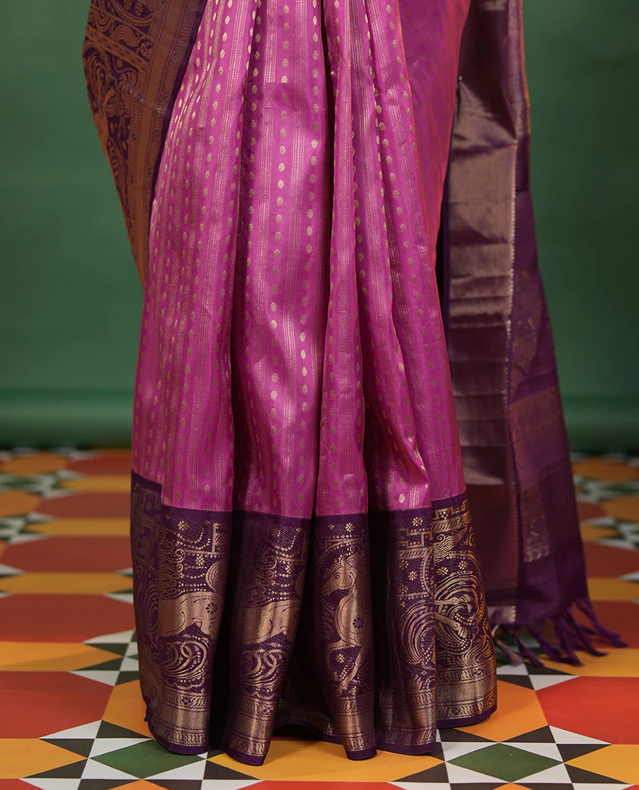 Onion pink varai oosai and rudraksham buttas Vasundhara silk saree, contrast kuthirai motifs zari woven border, and intricate pallu - Image 5