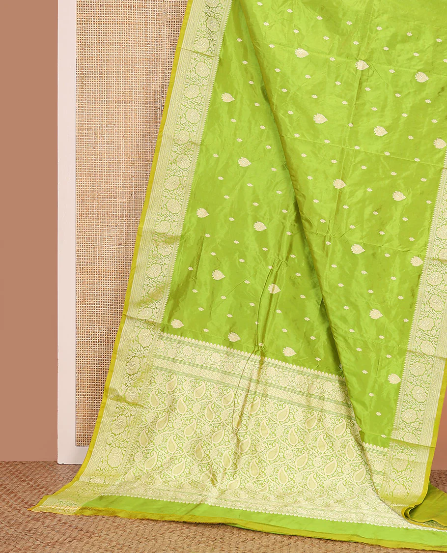Parrot green buttas banarasi kathan silk saree, floral creeper border, and pallu of paisley jaal design - Image 3