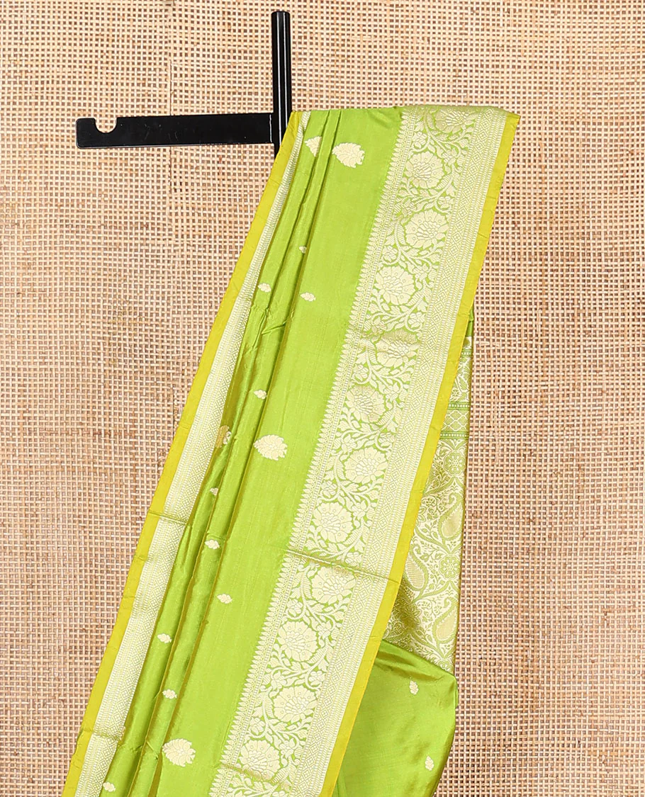 Parrot green buttas banarasi kathan silk saree, floral creeper border, and pallu of paisley jaal design - Image 4
