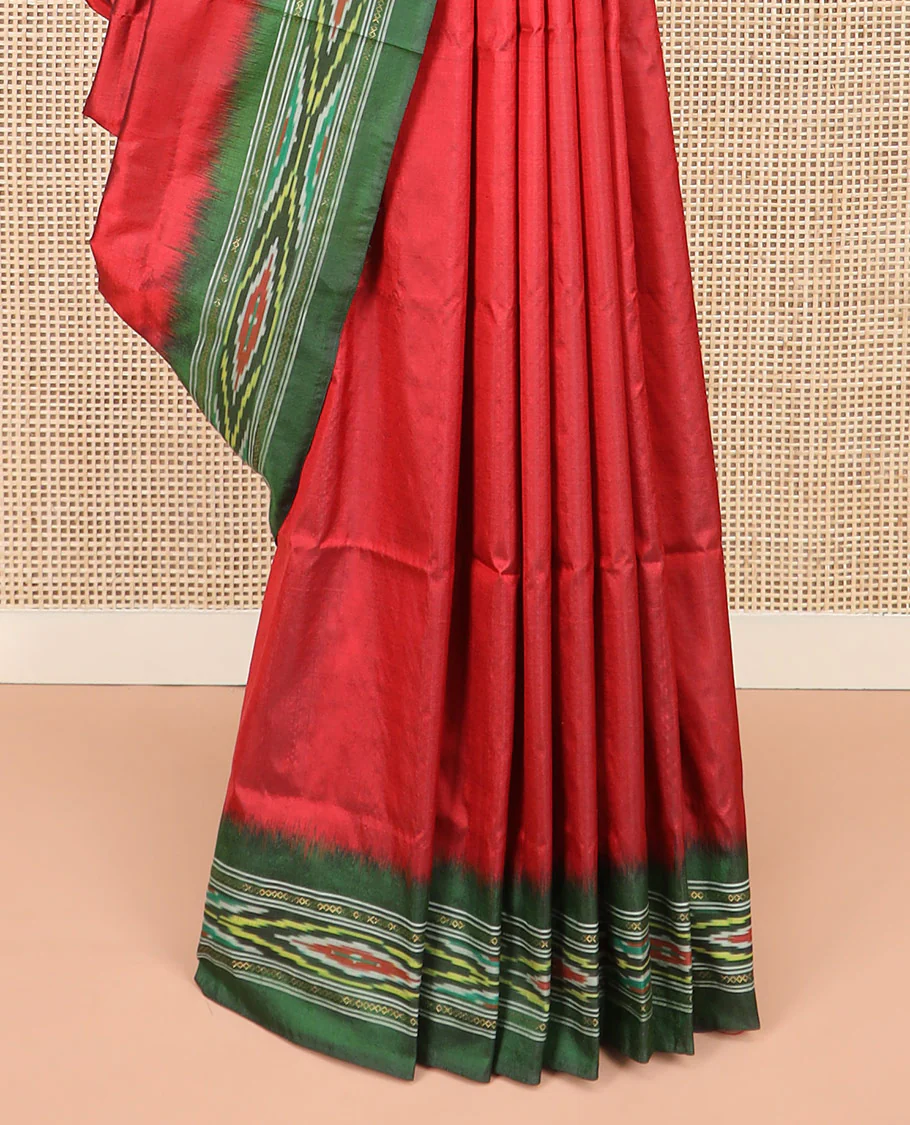 Persian Red Plain Ikkat Silk Saree with a Contrast Green Border Beautified by a Hazy Ikkat Weave, and a Pallu Depicting Stripes and Ikkat Texture - Image 4
