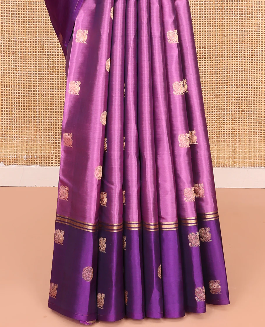 Purple Vasundhara Lite Silk Mix Saree, Elegantly Designed with Mayil and Chakram Buttas On Its Body, Complemented by Contrast Border of Mayil and Chakram Designs, Floral Design Pallu and Paired with a Contrast Blouse - Image 4