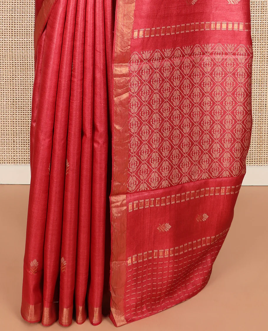 Red buttas tussar saree, zari border, and pallu of jaal designs - Image 4