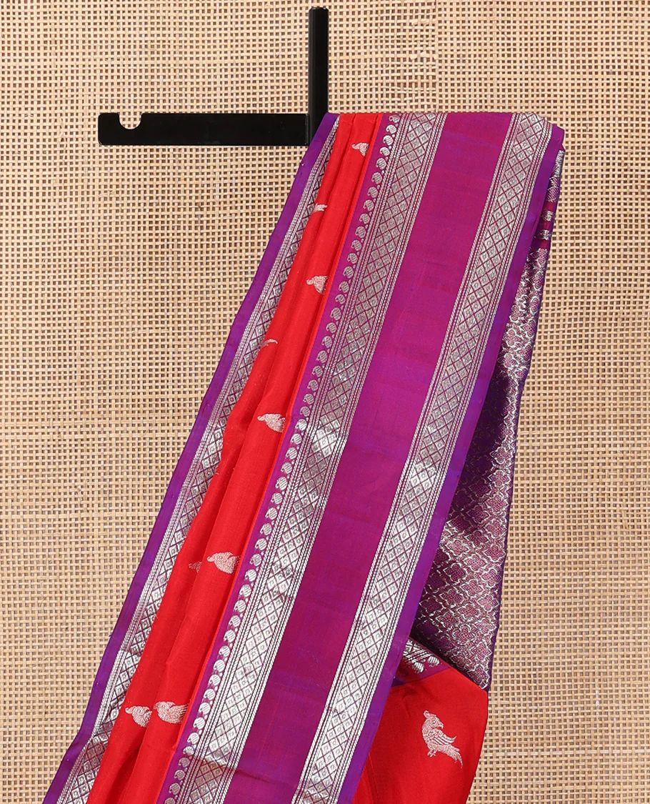Red parrot buttas Venkatagiri silk saree, contrast rettai pettu traditional zari border, and pallu of jaal design - Image 4