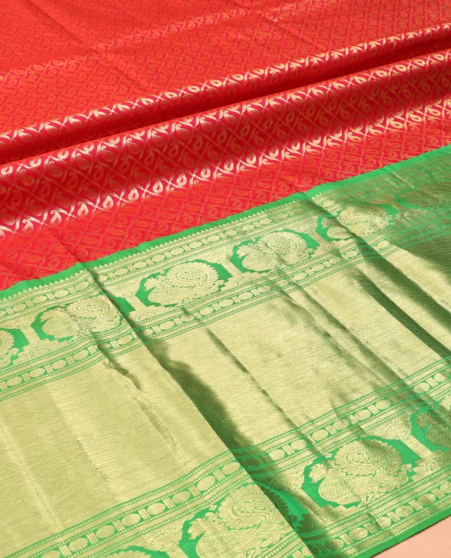 Red Pure Silk Half-Saree, Boldly Accentuated with Jacquard Design on Its Skirt, Complemented by a Contrast Border of Rekku, Banaras, Muthu, Rudaksham, and Mayil Designs, Comes with a Contrast Blouse and a Dhavani of Jaal Designs - Image 5