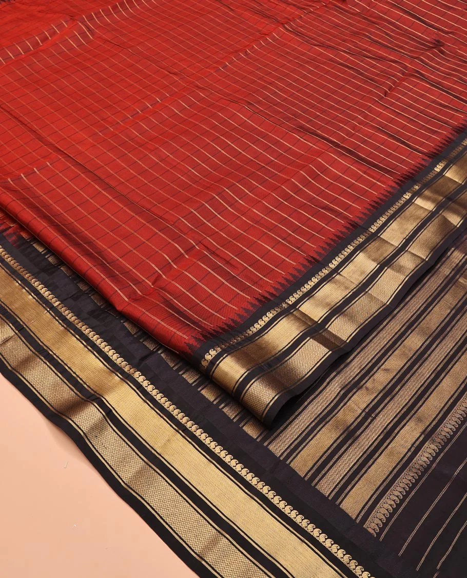 Rust Maroon and Dark Purple Vasundhara Lite Silk Mix Saree, Accentuated with Checked Design All Over Its Body, Complemented by a Contrast Thazampoo Rekku Border of Manga Mokku, Muthu, and Mayil Kann Designs, Grand Pallu, and Paired with a Contrast Blouse - Image 4