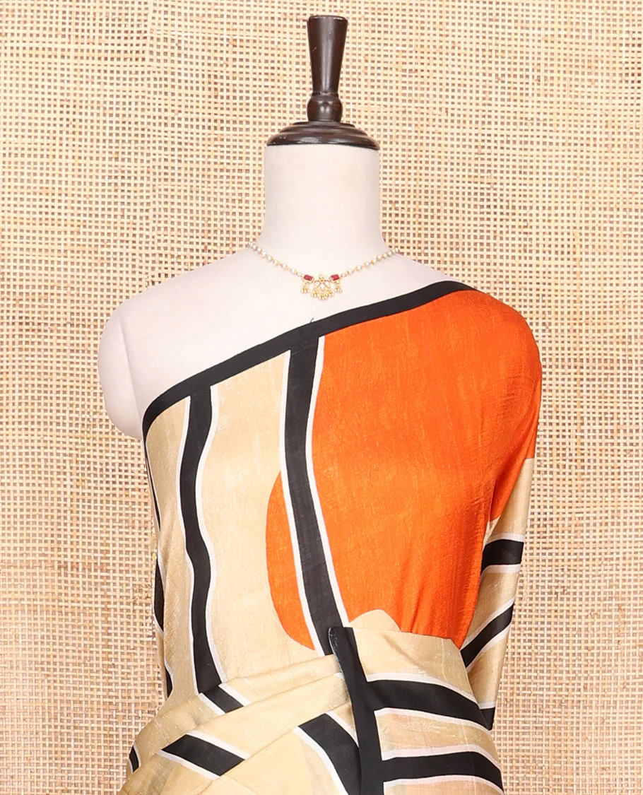 Sandal abstract geometric printed saree with brown and black printed pallu - Image 2