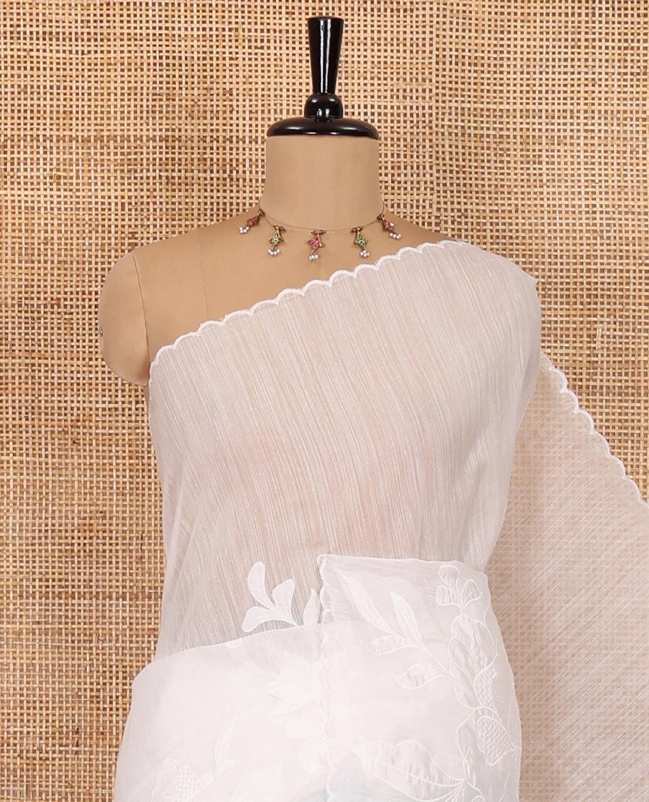 White floral motifs applique embroidered linen saree, scallop border, floral motifs embroidered pallu, and a plain blouse - Image 2