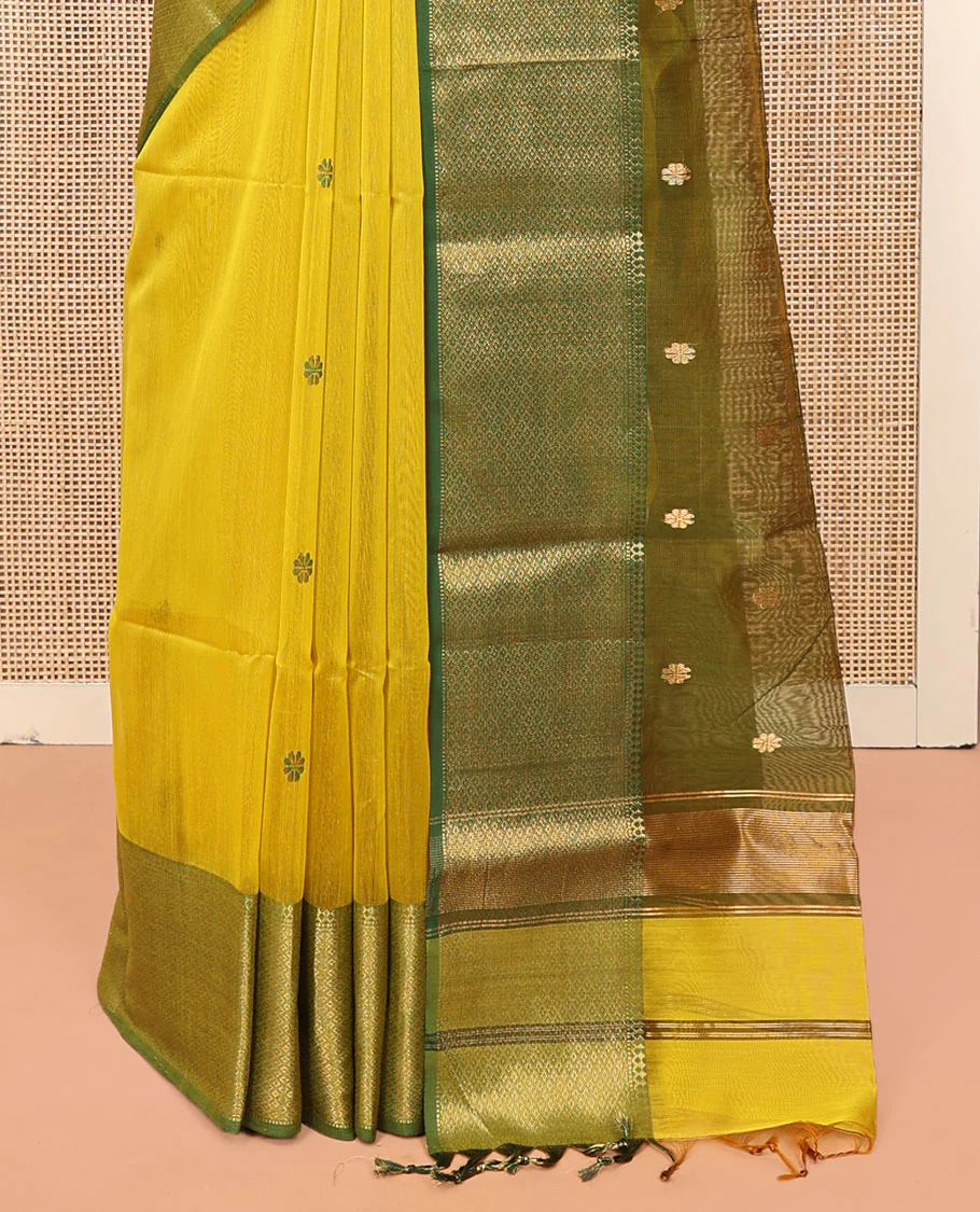 Yellow Maheshwari Cotton Saree, Bedecked with Floral Buttas on Its Body, Complemented by a Contrast Border of Traditional Designs, Pallu Steeped with Buttas, and Paired with a Contrast Blouse - Image 4