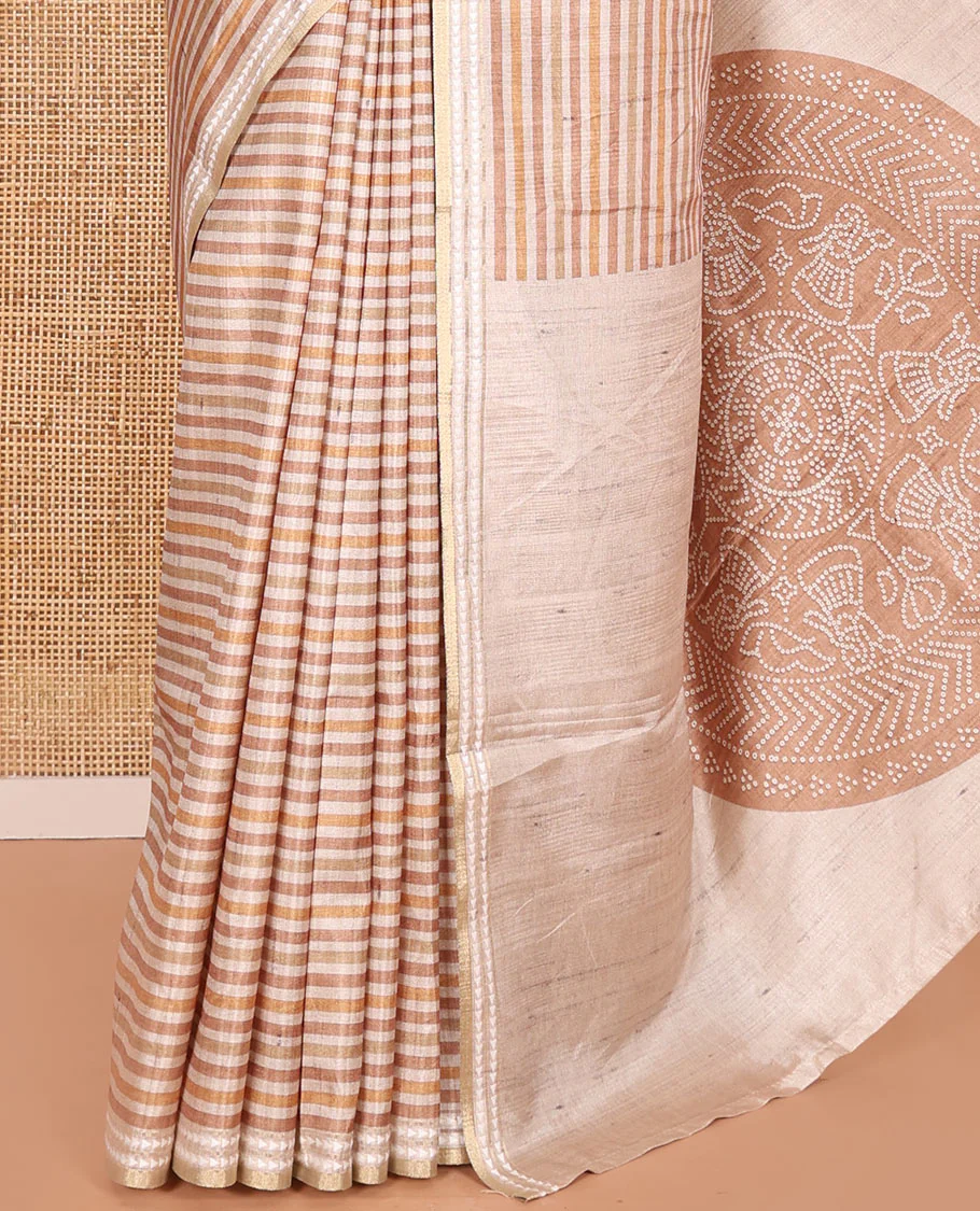 Yellow Semi-Tussar Saree Featuring Horizontal Stripe Prints, Accentuated by a Subtle Resham Thread Temple-Designed Border, with a Pallu Highlighted by Intricate Circular Motifs, Paired with a Contrast Bandhani Blouse - Image 3